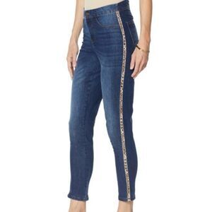 NWT Cenia Medium Wash Blue Jeans with Leopard Print and Bling Side Trim Size 16W